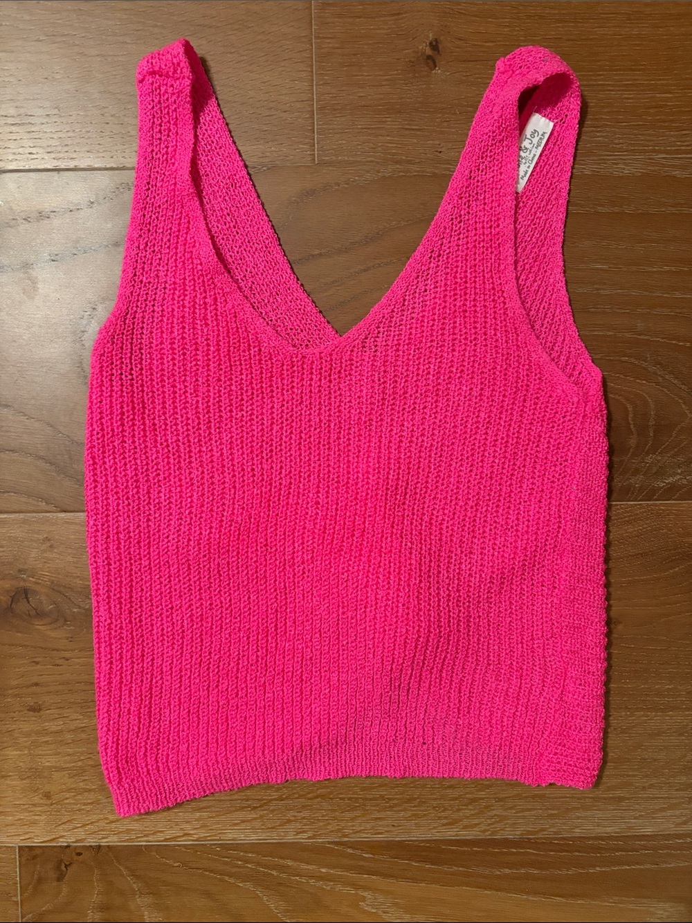 Jolie & Joy size M - Hot Pink Knit V-Neck Tank Top